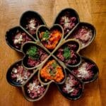 Shamrock slowfeeder - zwart en goud